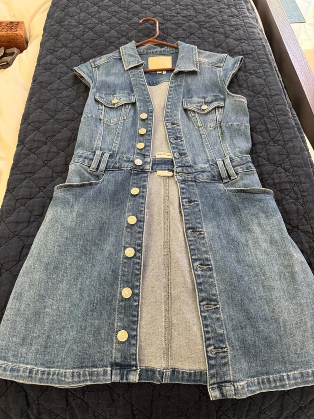 PAIGE Sleeveless Button-Front Denim Mini Dress - Blue - Picture 4 of 9